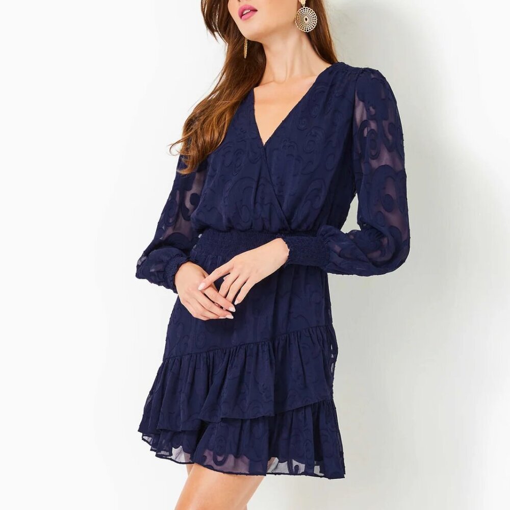 NWT Lilly Pulitzer Cristiana Dress in True Navy Poly Crepe Swirl Clip Sz 4
